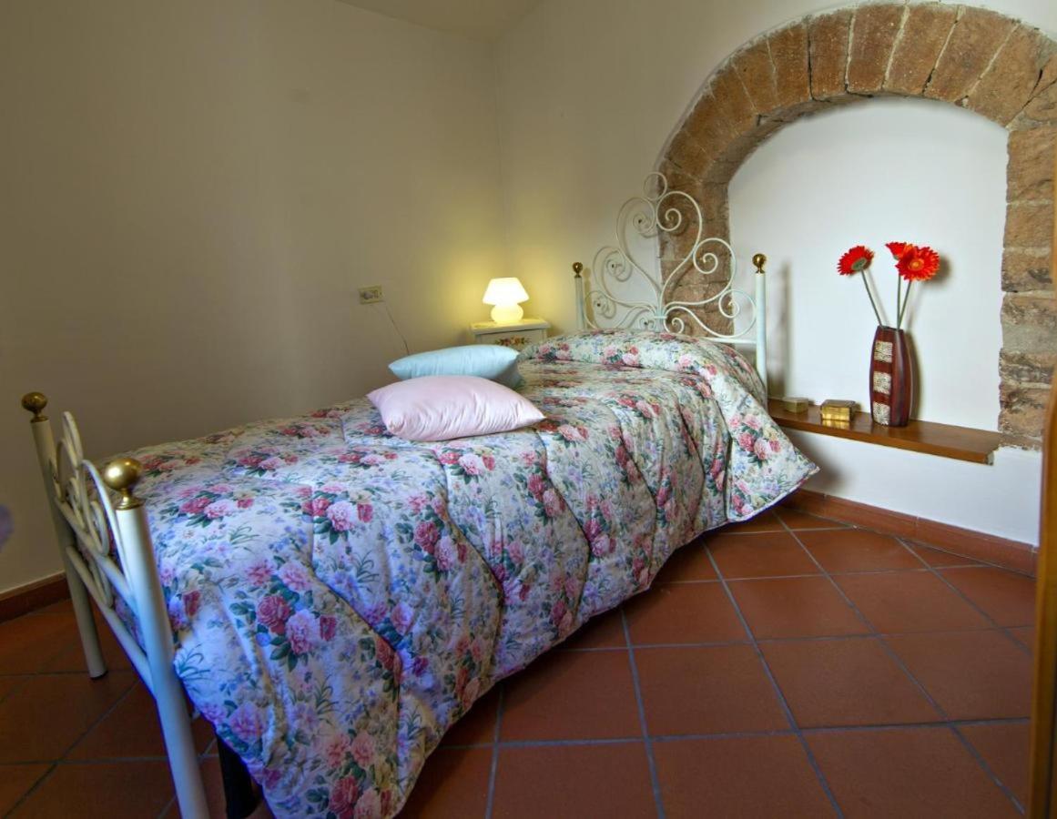 Villa Casa Flora Spello Esterno foto